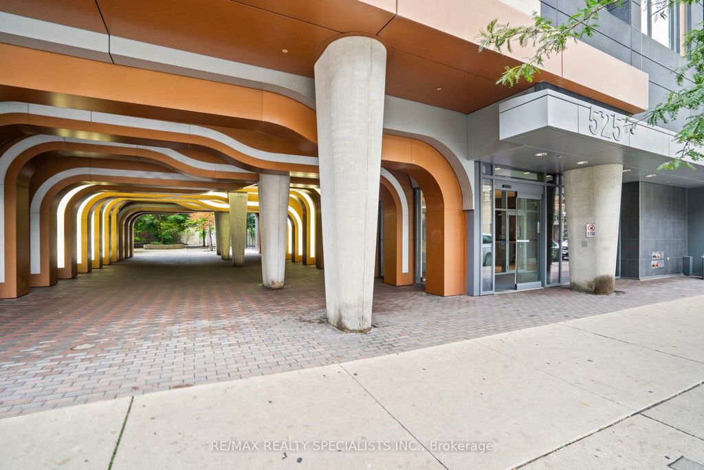 Photo of 525 Adelaide Street W #610, Toronto, ON M5V 0N7 (MLS # C12434969)