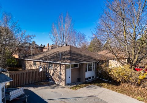 144 Cherrywood Drive Newmarket ON L3Y 2X7