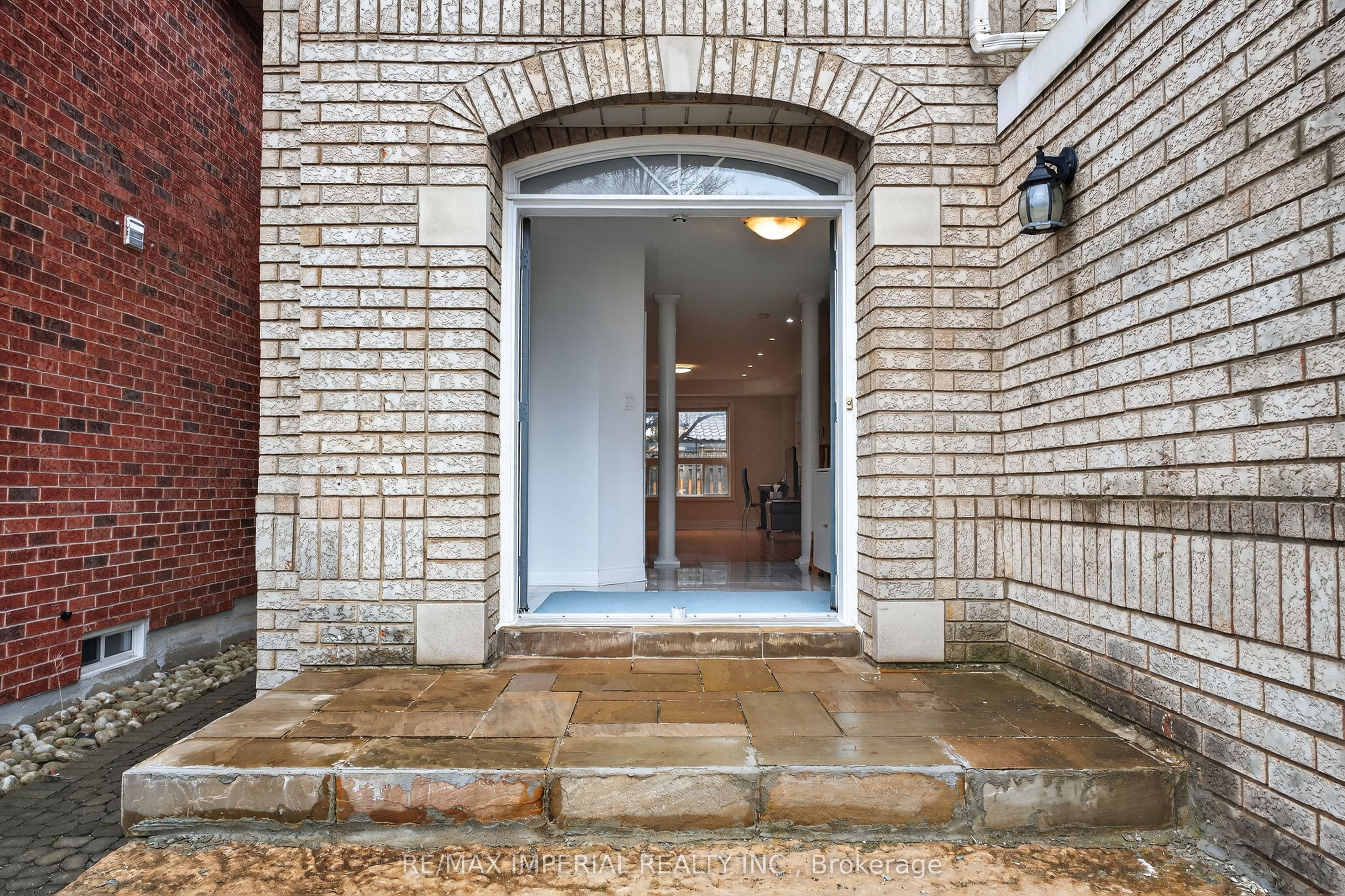 103 Ferdinand Avenue