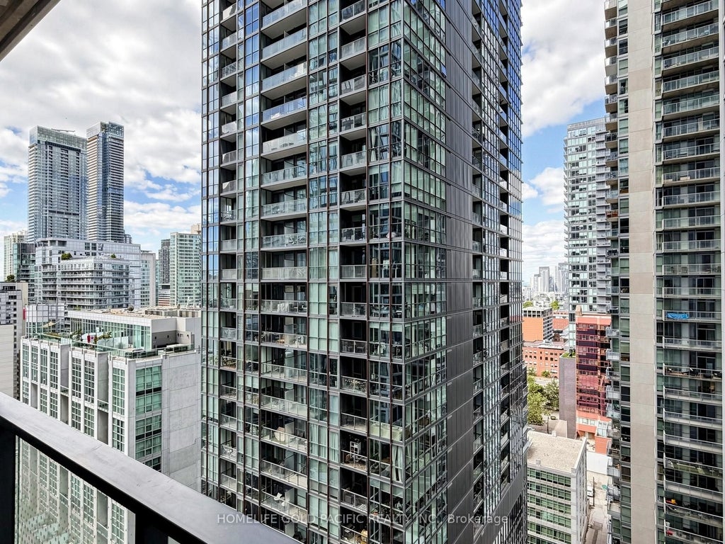 Photo of 115 Blue Jays Way #2207, Toronto, ON M5V 0N4 (MLS # C13453164)