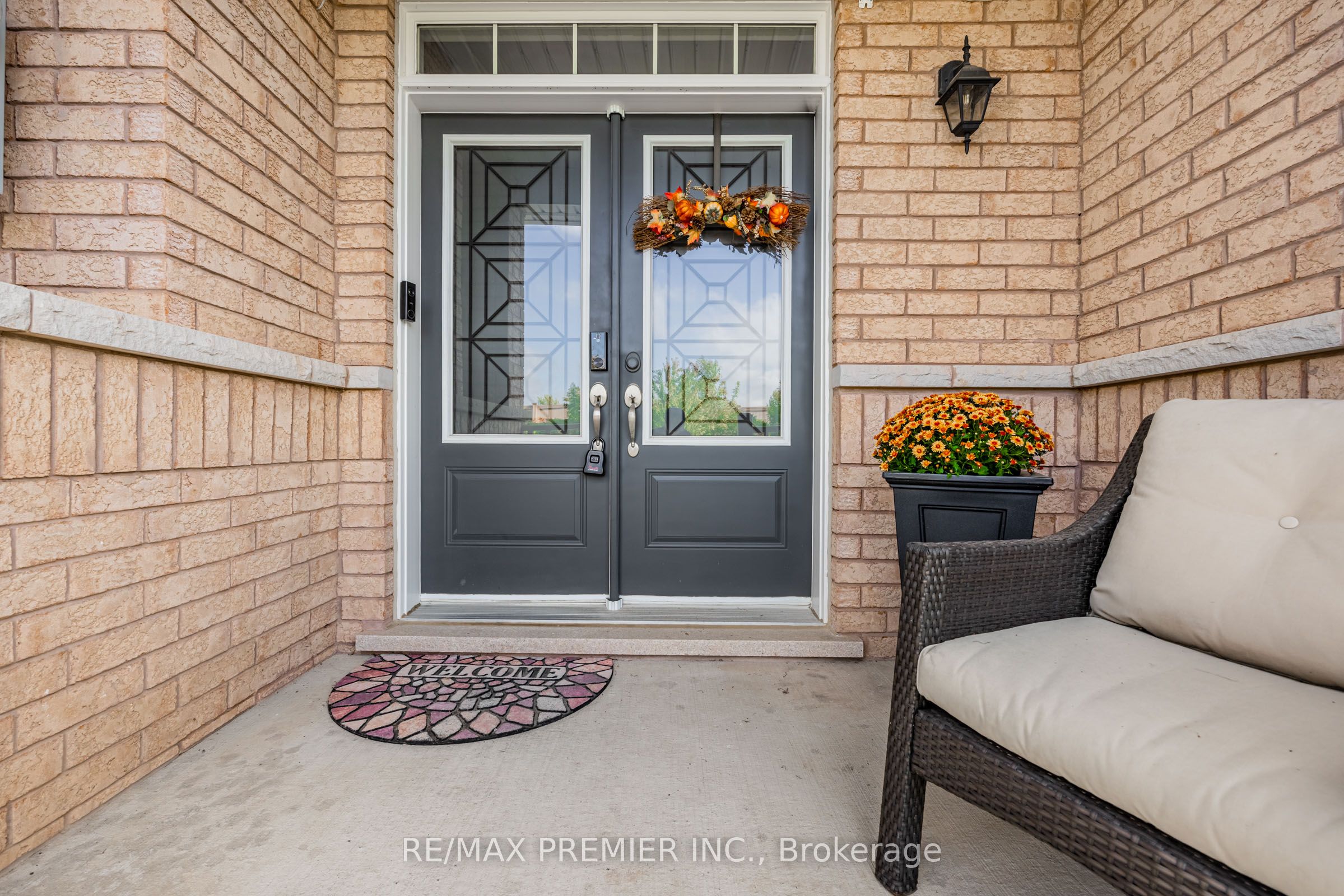 935 Transom Crescent