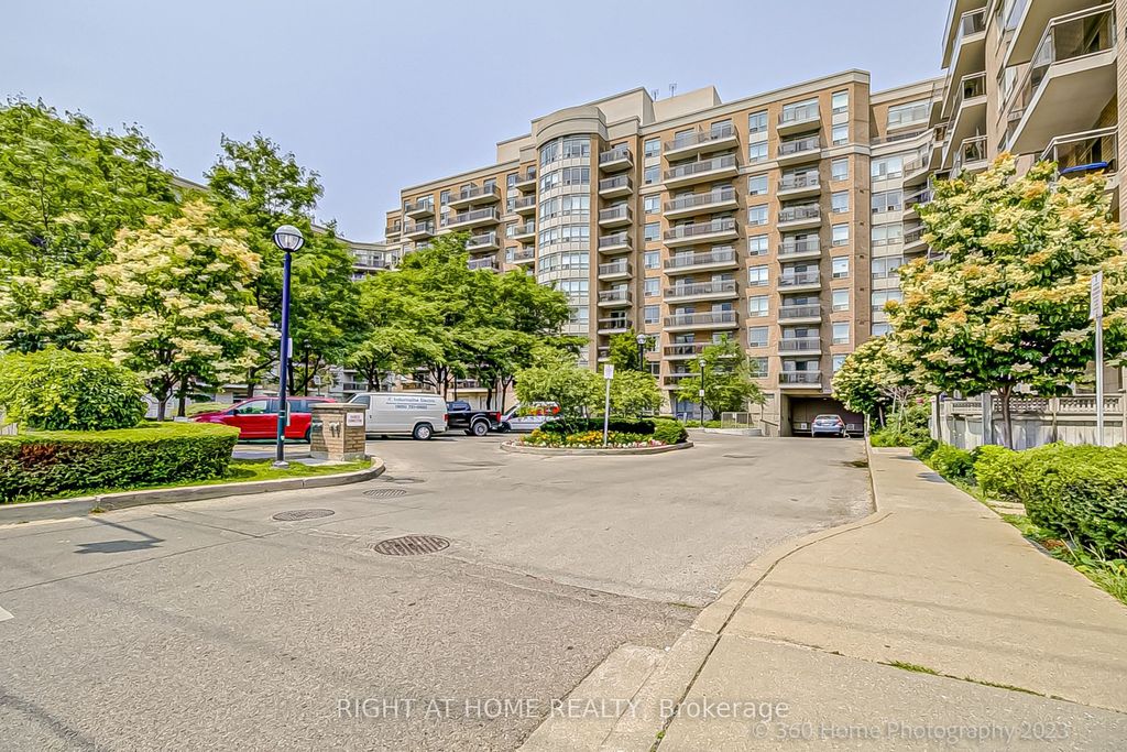 Photo of 650 Lawrence Avenue W #607, Toronto, ON M6A 3E8 (MLS # C12922168)