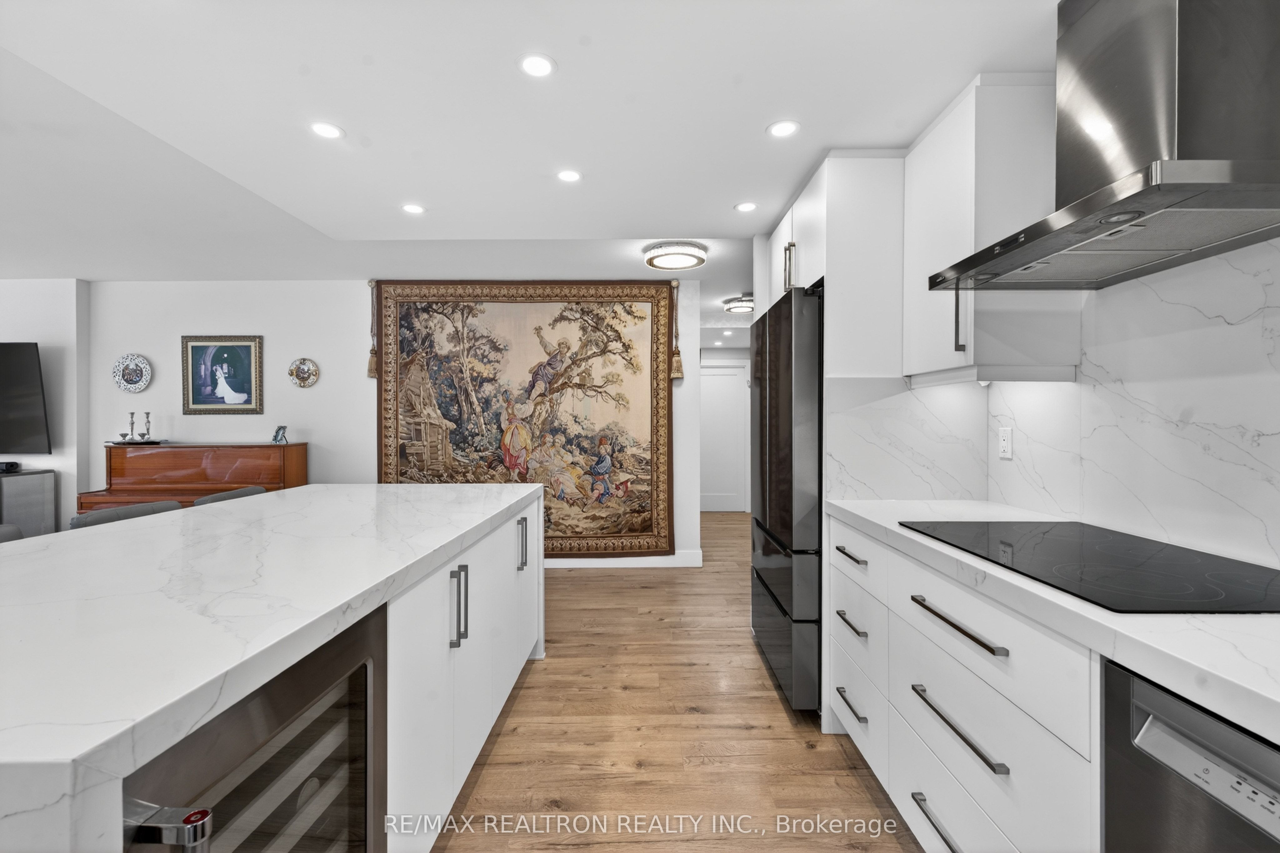 110 Promenade Circle 203