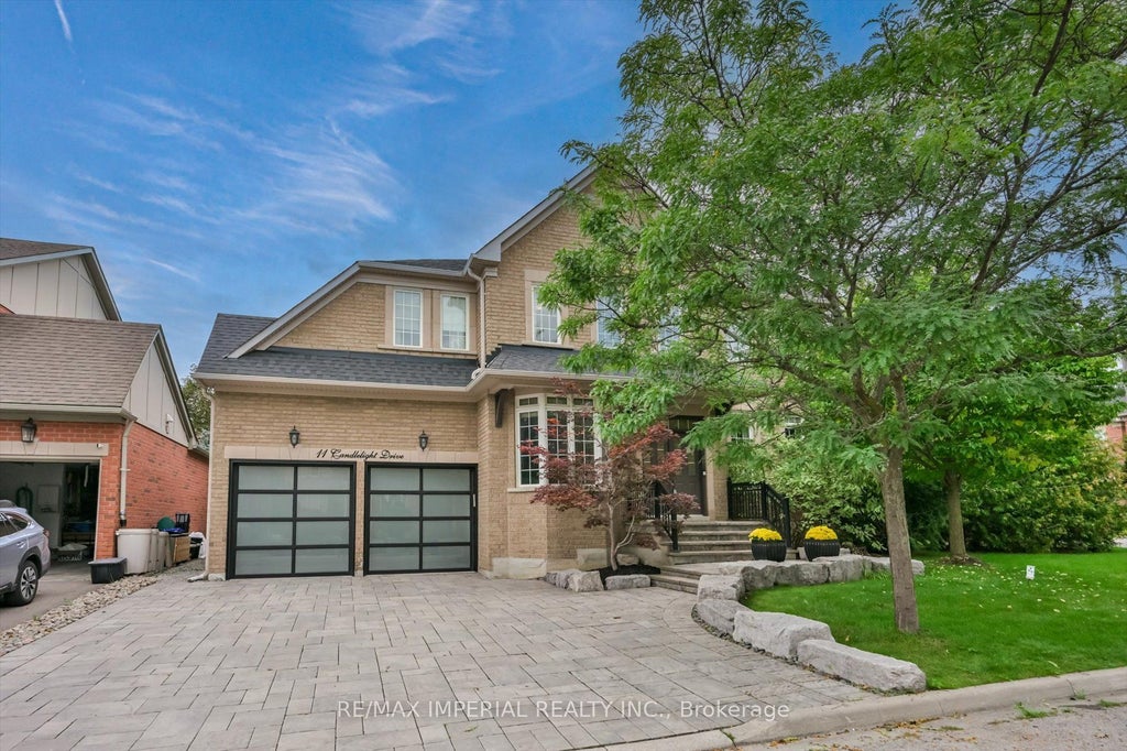 Photo of 11 Candlelight Drive, Richmond Hill, ON L4E 5E4 (MLS # N13856584)