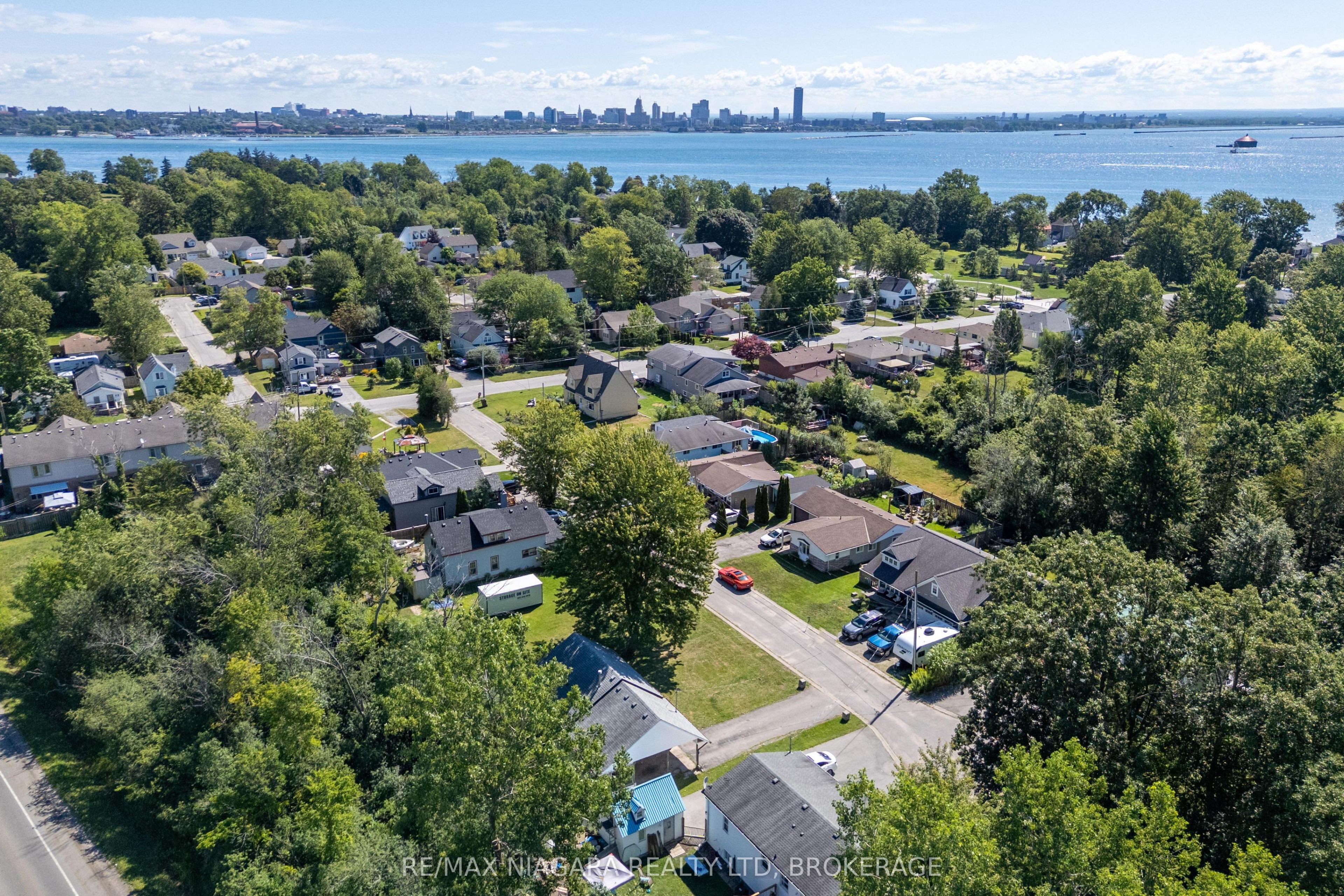 30 A Avenue