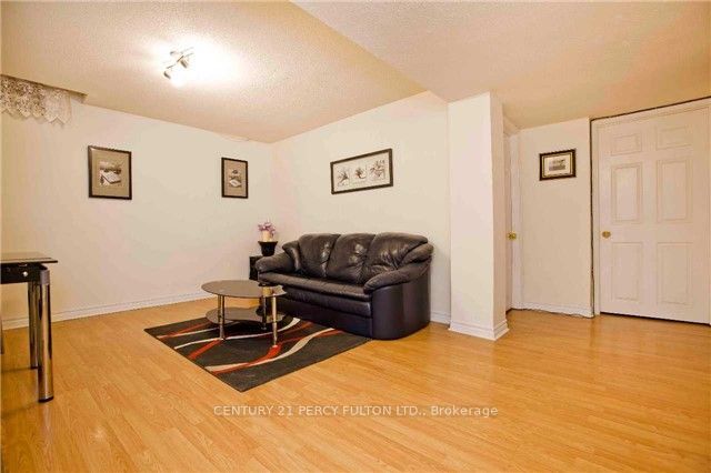 3 Halder Crescent