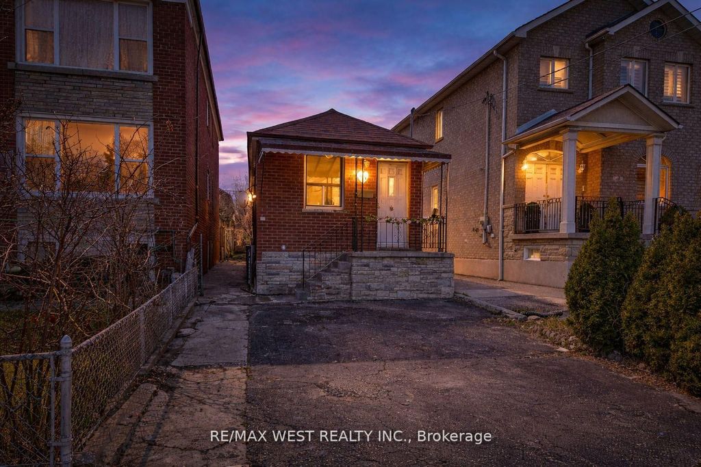 Photo of 538 McRoberts Avenue, Toronto, ON M6E 4R6 (MLS # W13144234)