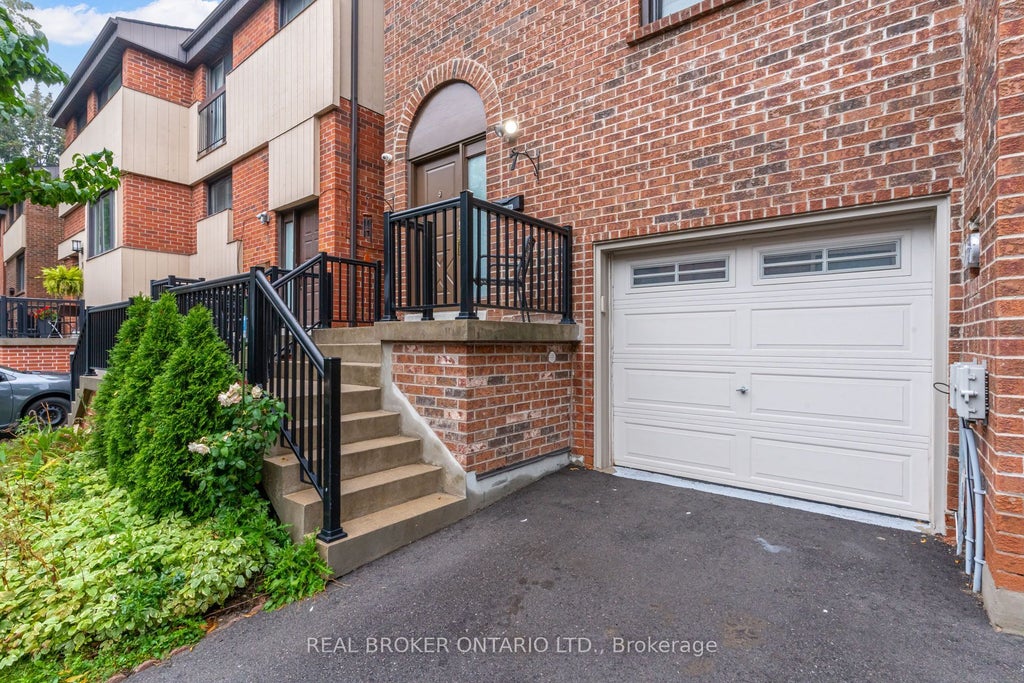 Photo of 7 Maple Branch Path, Toronto, ON M9P 3T4 (MLS # W13733584)