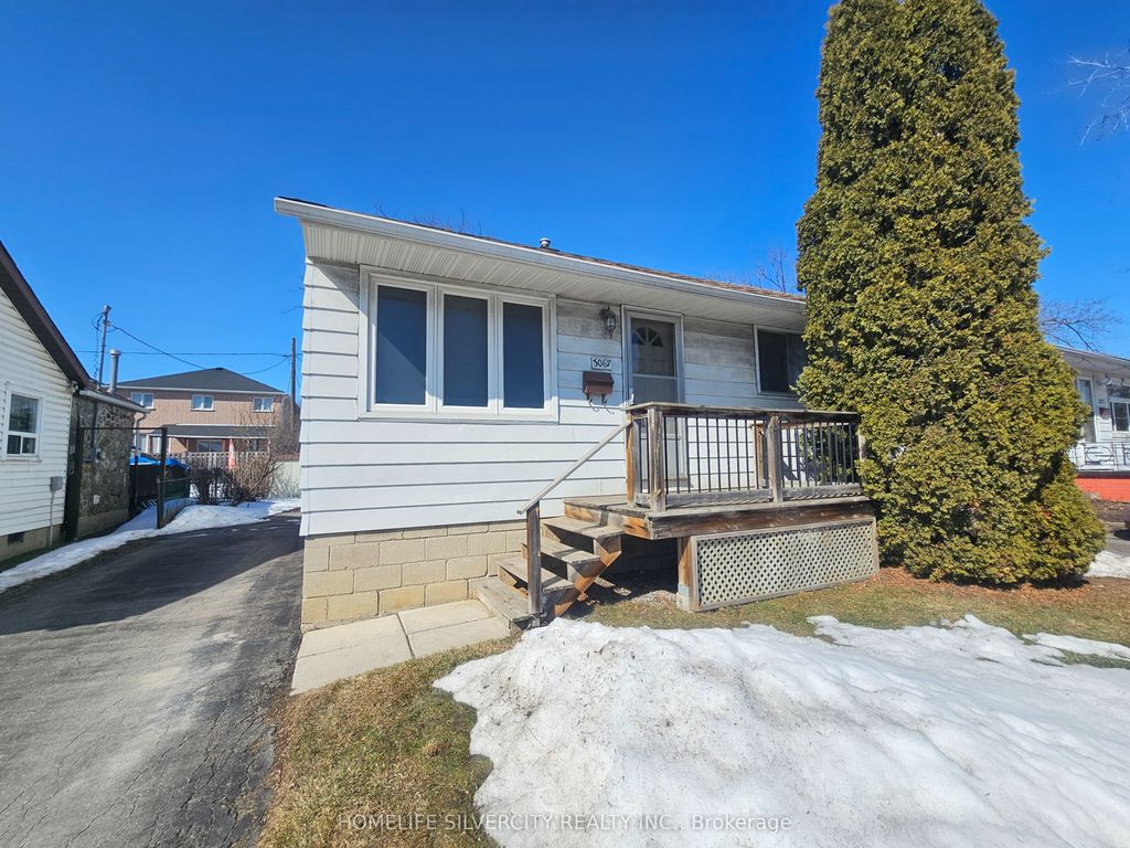 Photo of 3067 Churchill Avenue, Mississauga, ON L4T 1R4 (MLS # W12861632)