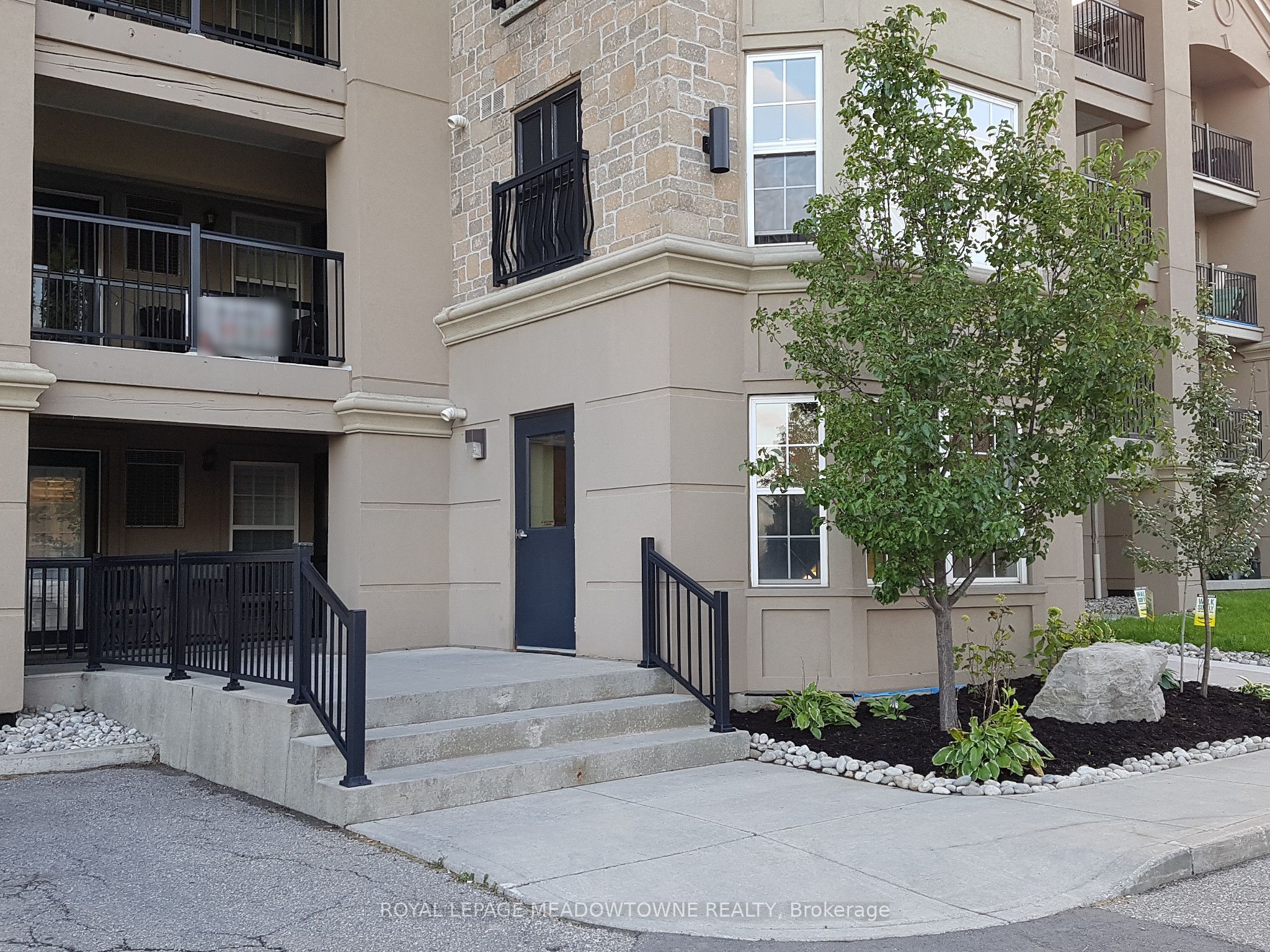 1471 Maple Avenue 211