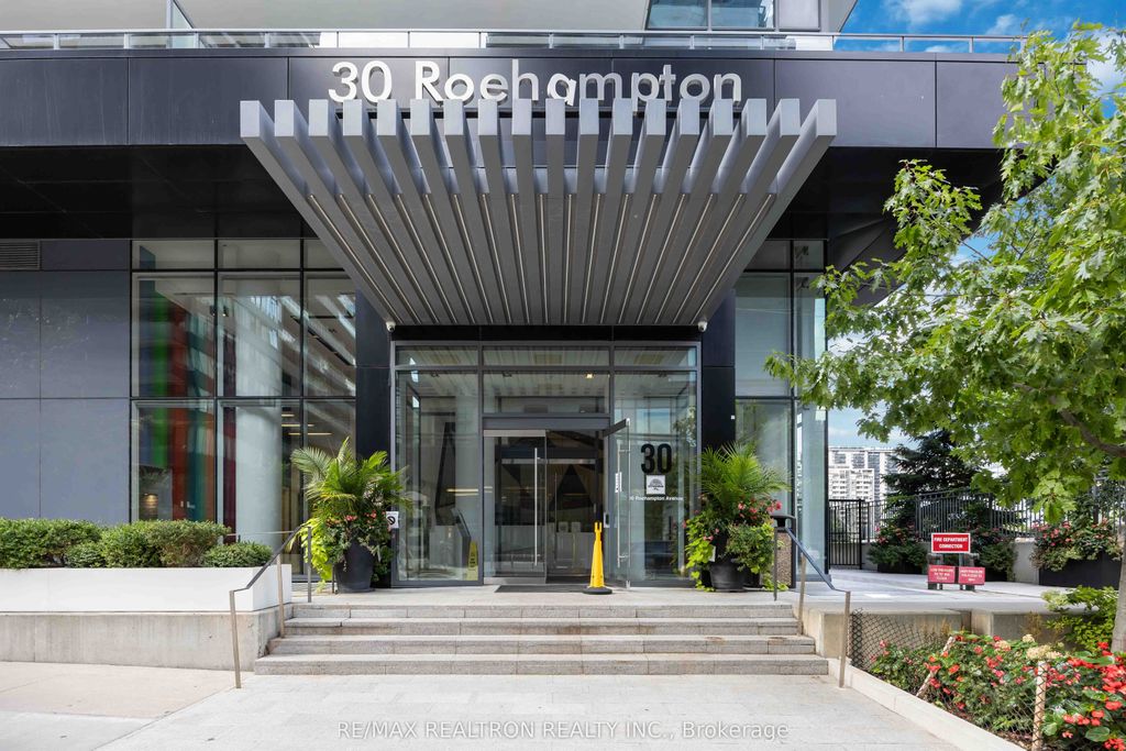 Photo of 30 Roehampton Avenue #1501, Toronto, ON M4P 0B9 (MLS # C12404222)