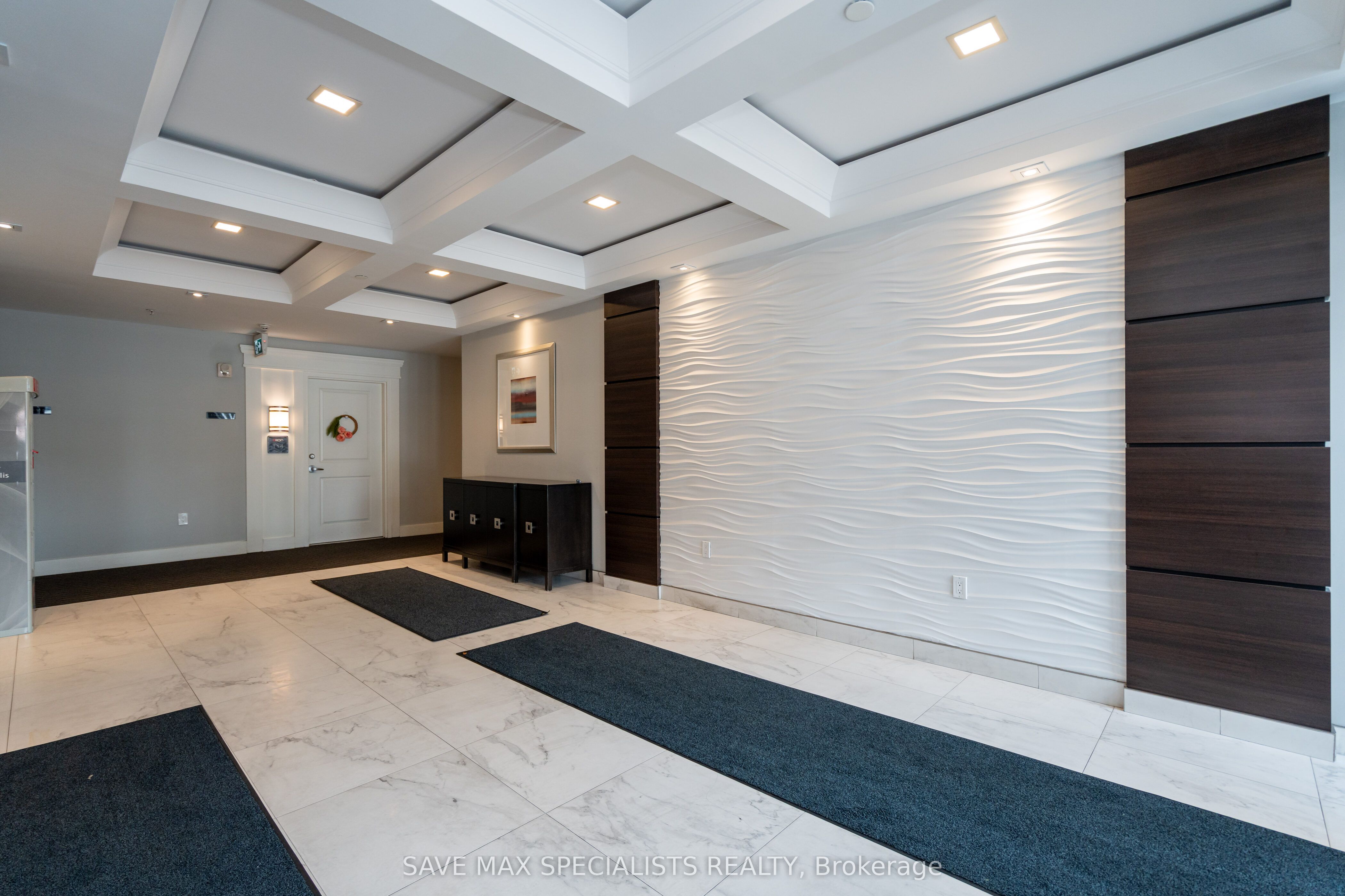 640 Sauve Street 422