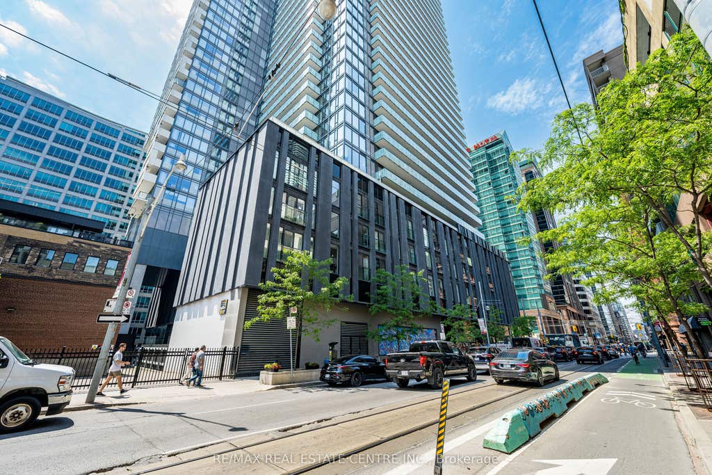 Photo of 25 Richmond Street E #312, Toronto, ON M5C 1N7 (MLS # C13411386)