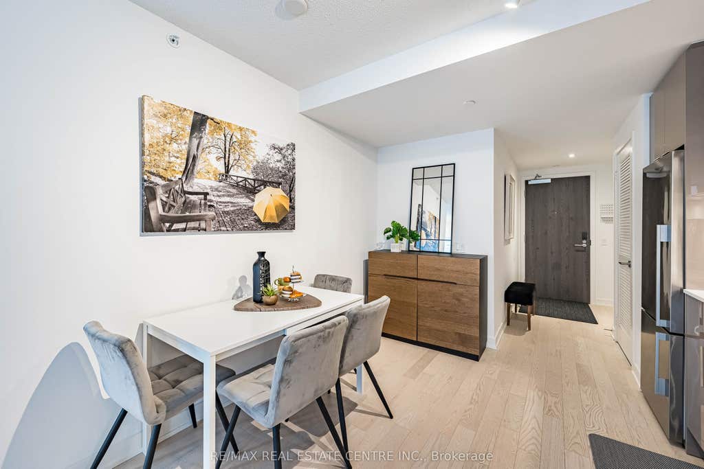 Photo of 25 Richmond Street E #312, Toronto, ON M5C 1N7 (MLS # C13411386)