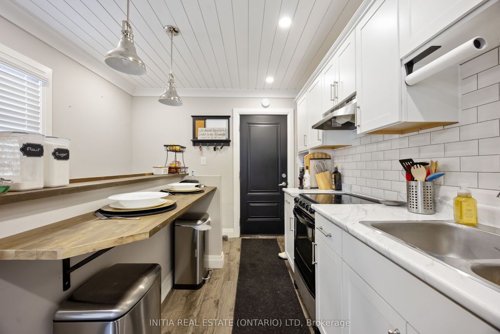 Photo of 269 Ross Avenue, Sarnia, ON N7T 1K1 (MLS # X12755258)