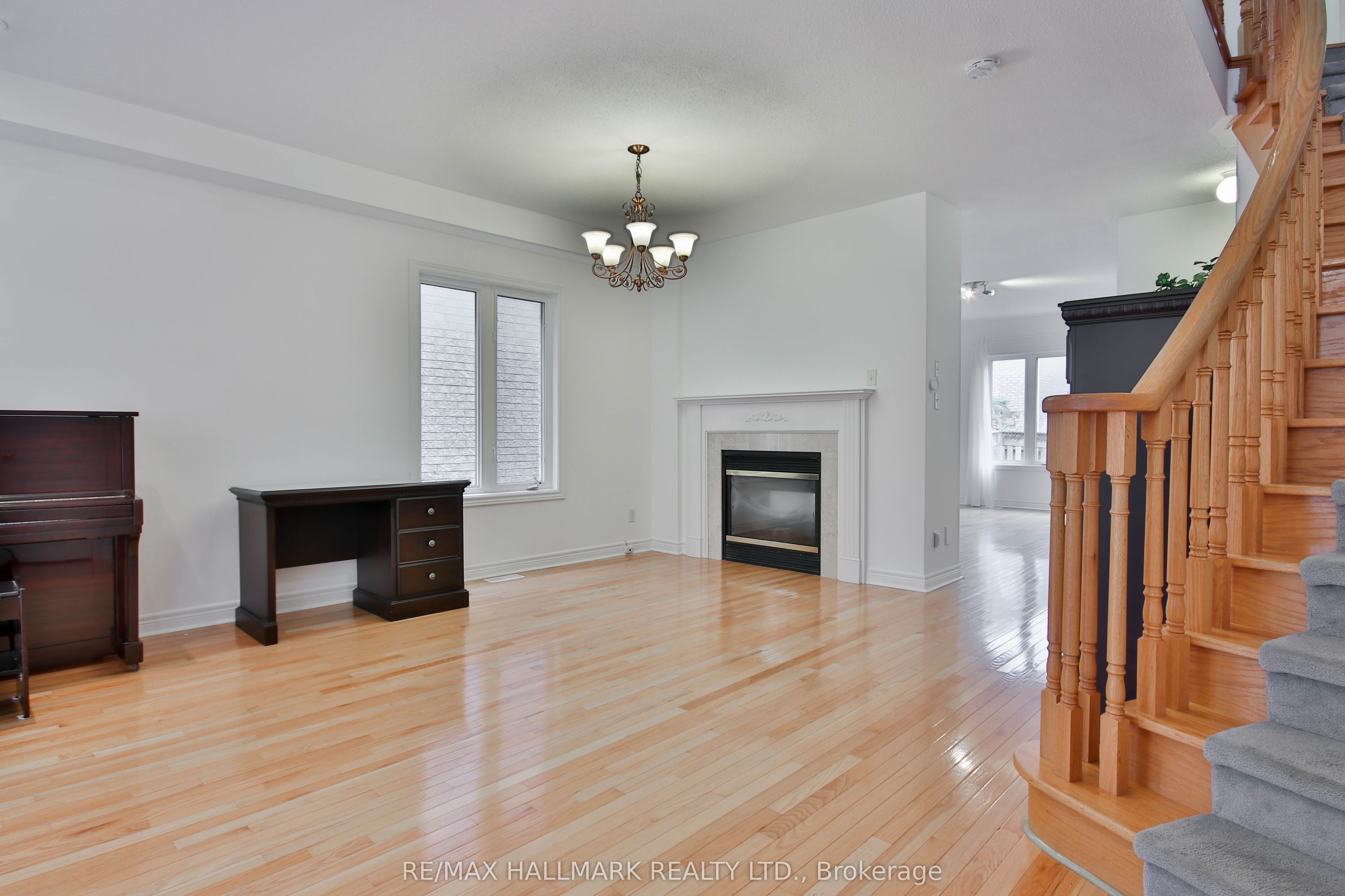15 Briarglen Road