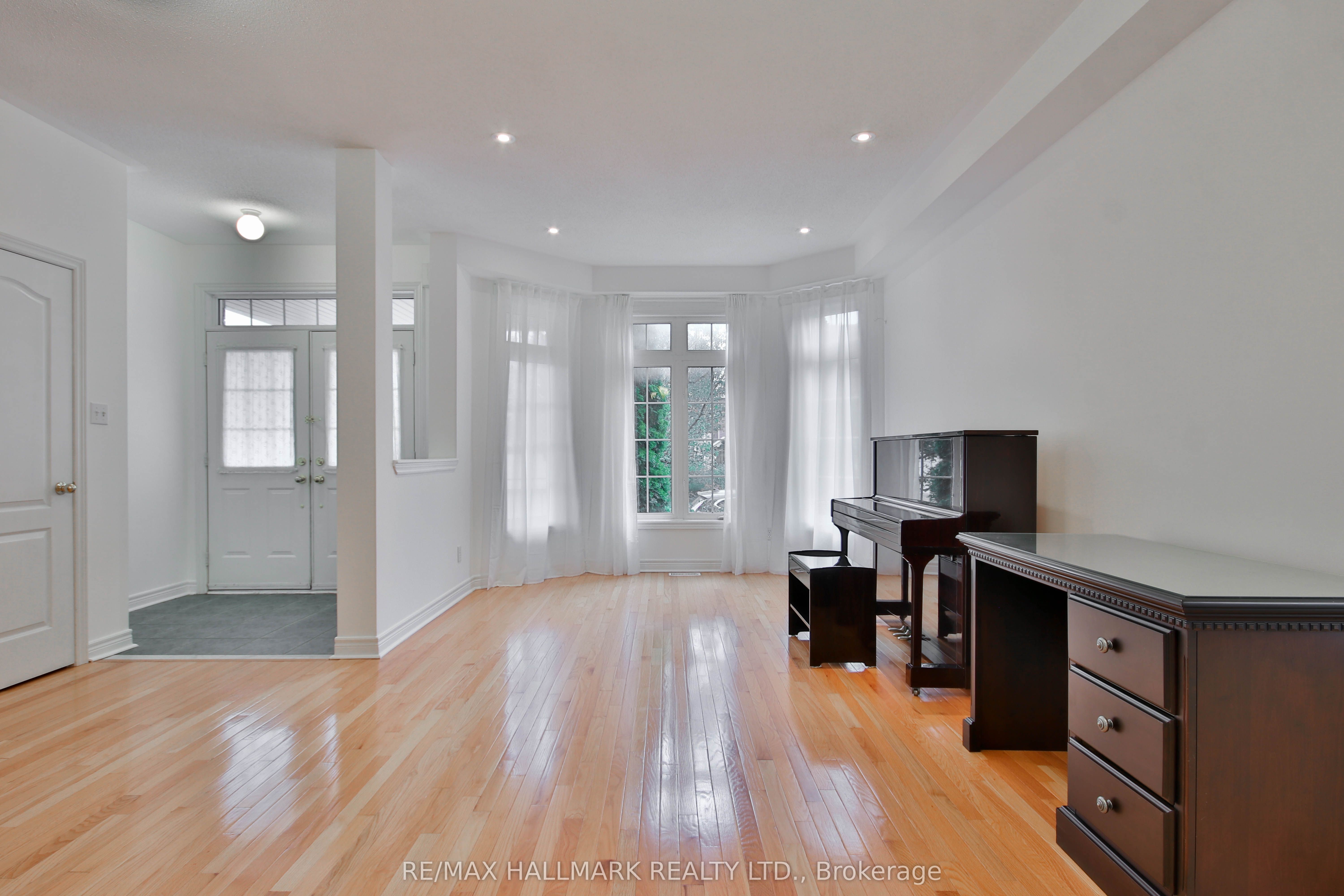 15 Briarglen Road