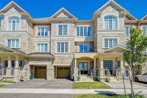14 Hartney Drive Richmond Hill ON L4S 0J8