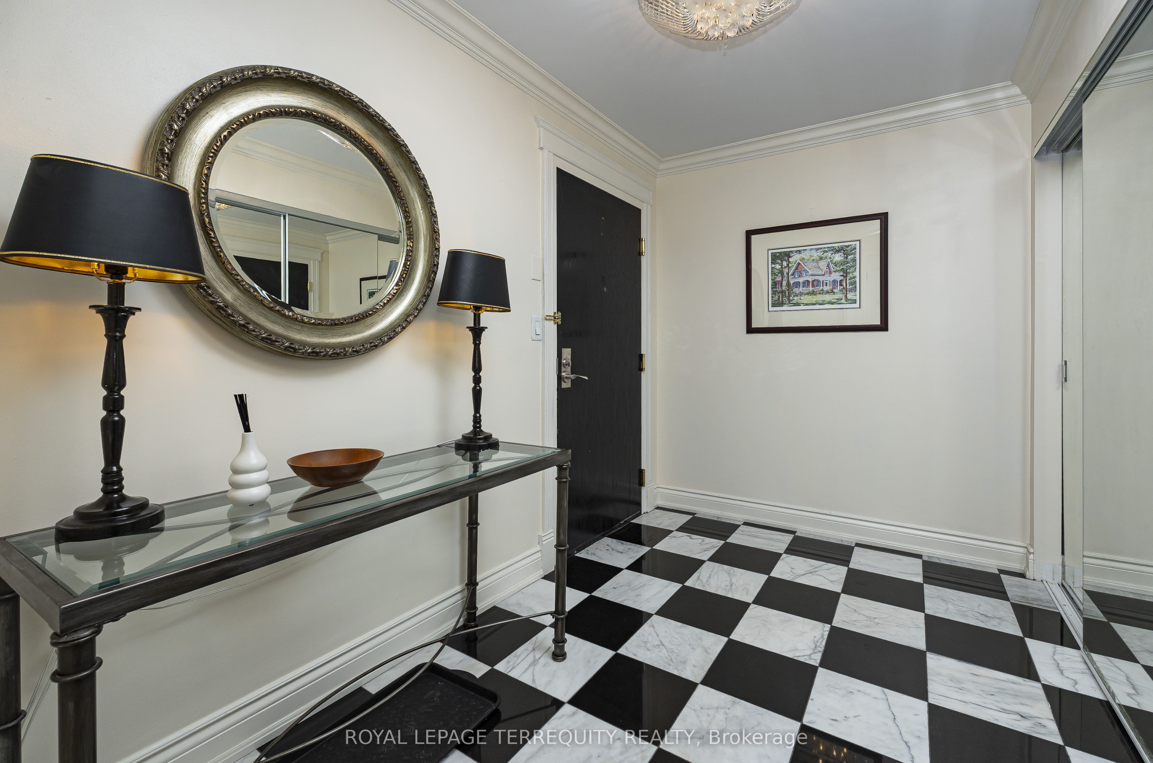 935 Royal York Road 407