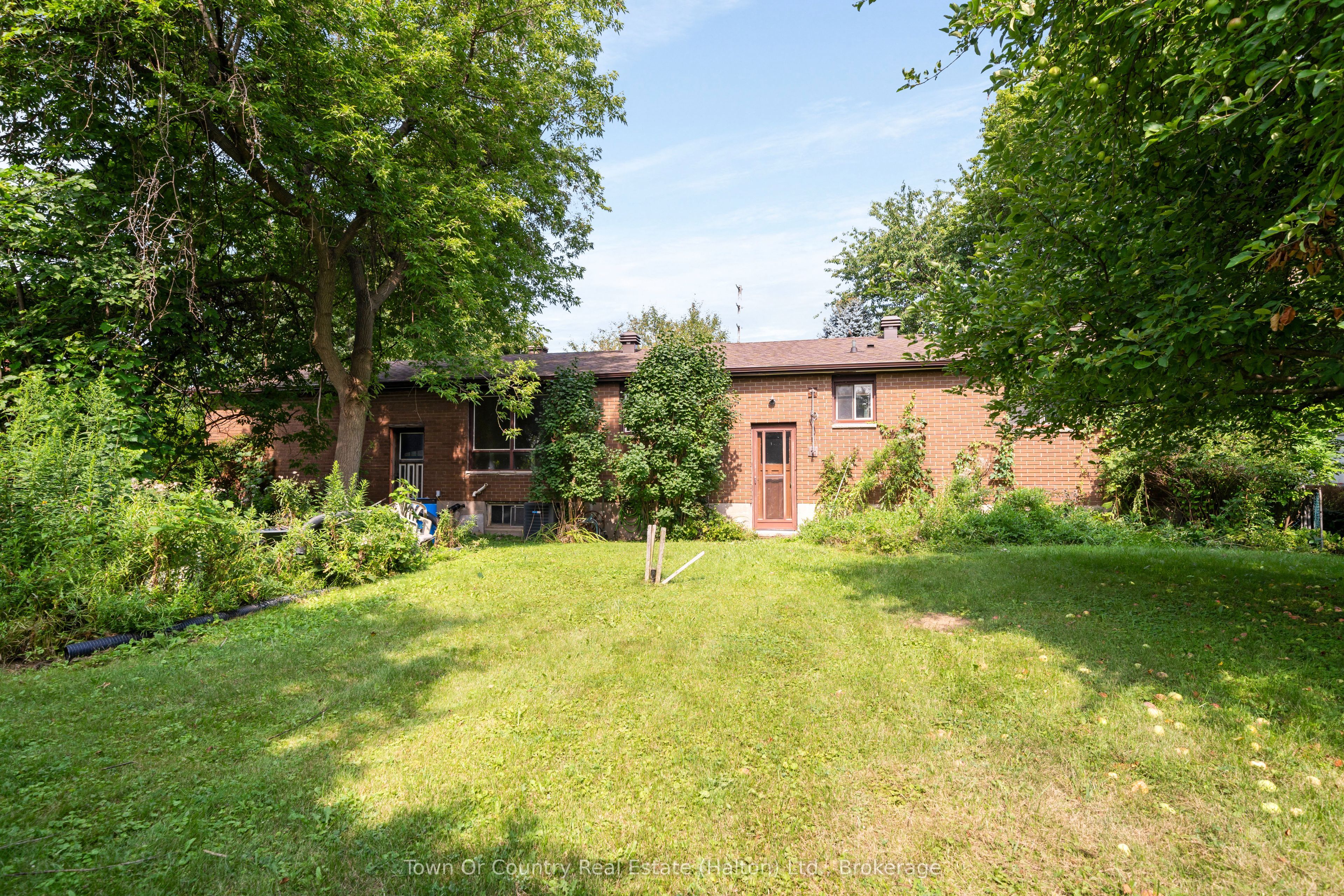 7640 5 Side Road