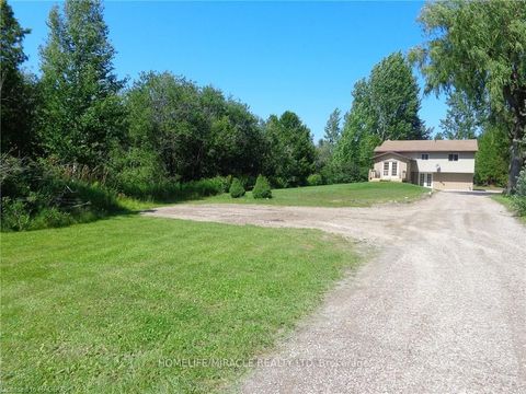 Photo of 7142 HIGHWAY 6 N/A, Northern Bruce Peninsula, ON N0H 2R0 (MLS # X12470812)