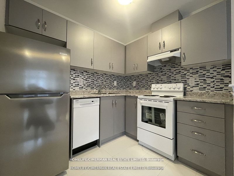 7 Waterleaf Road Coach