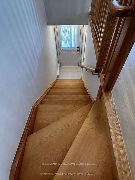 7 Waterleaf Road Coach