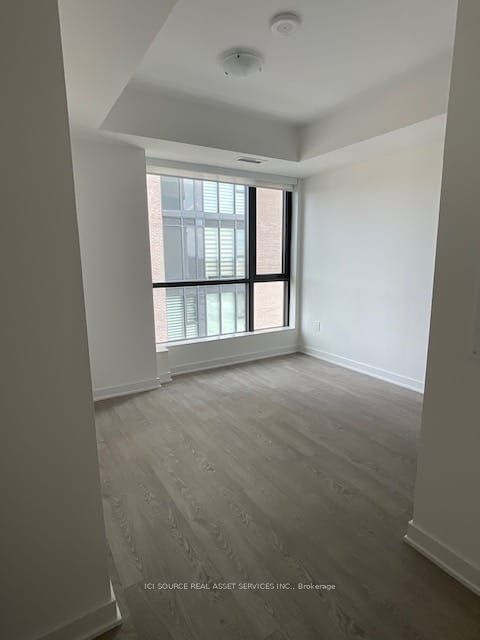 120 Eagle Rock Way 411 Vaughan ON L6A 5C2