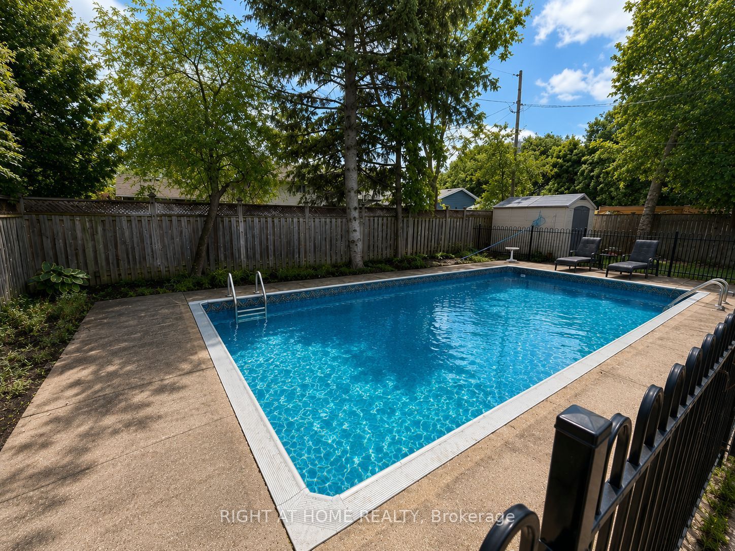 4440 Cosburn Crescent