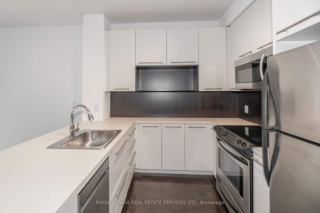 Photo of 25 Carlton Street #603, Toronto, ON M5B 1L4 (MLS # C13677538)