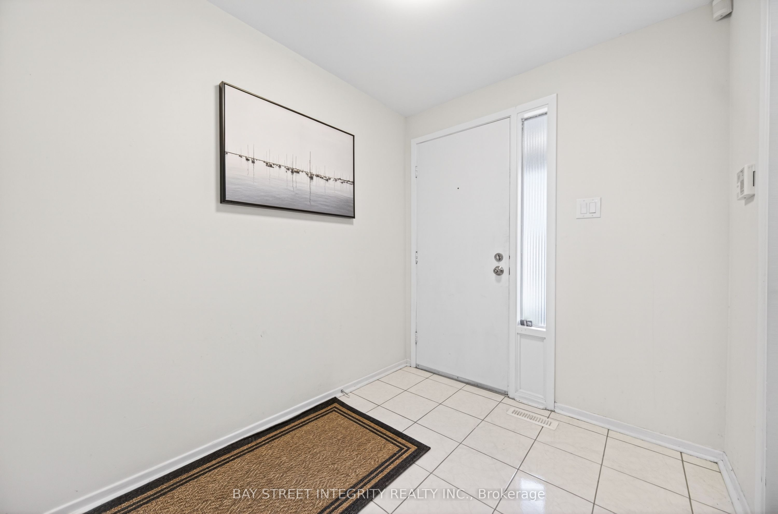 646 Village Parkway 26