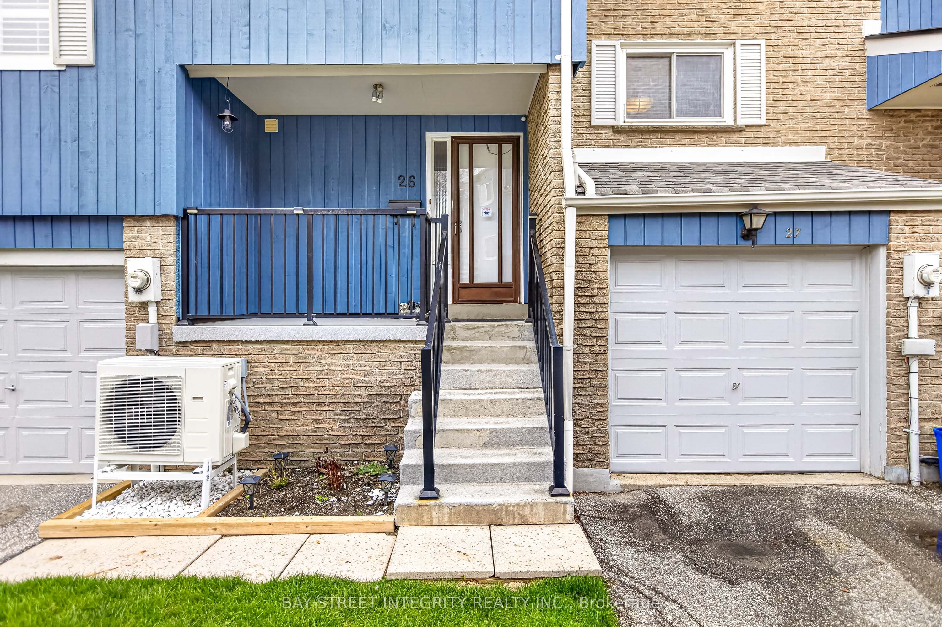 646 Village Parkway 26