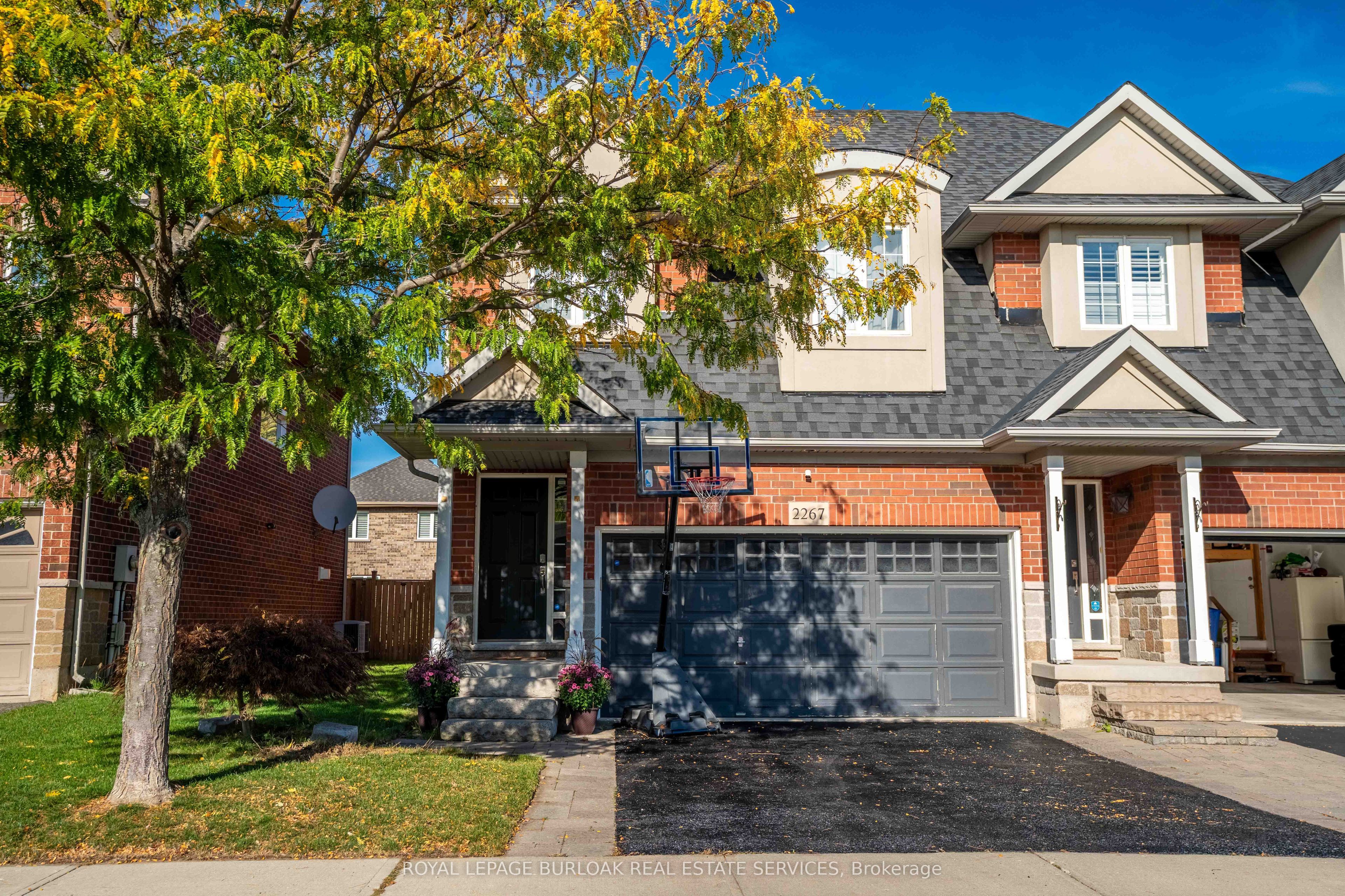 2267 Whistling Springs Crescent