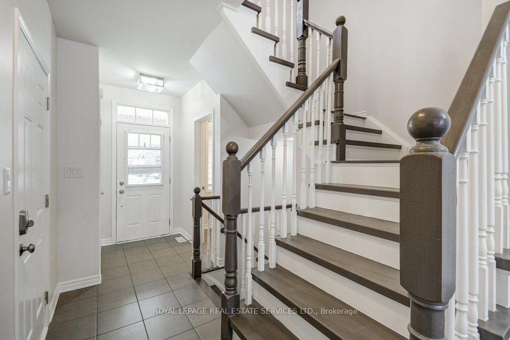 329 Gooding Crescent