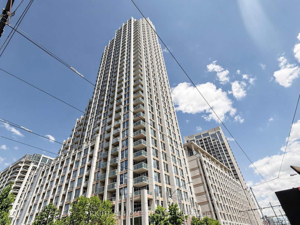 Photo of 628 Fleet Street #1032, Toronto, ON M5V 1A8 (MLS # C13643630)