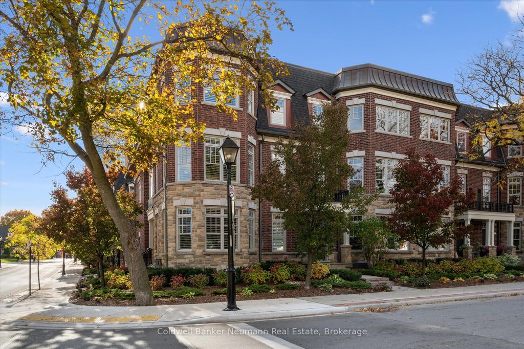 Photo of 2061 Maria Street #10, Burlington, ON L7R 0B5 (MLS # W13018032)