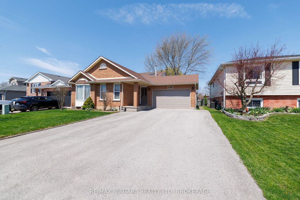 Photo of 7821 Windfield Street, Niagara Falls, ON L2H 2X4 (MLS # X13046230)