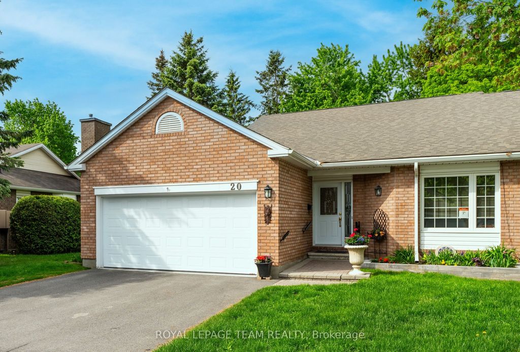 Photo of 20 Grand Harbour Court #30, Stittsville - Munster - Richmond, ON K2S 1H2 (MLS # X13219294)