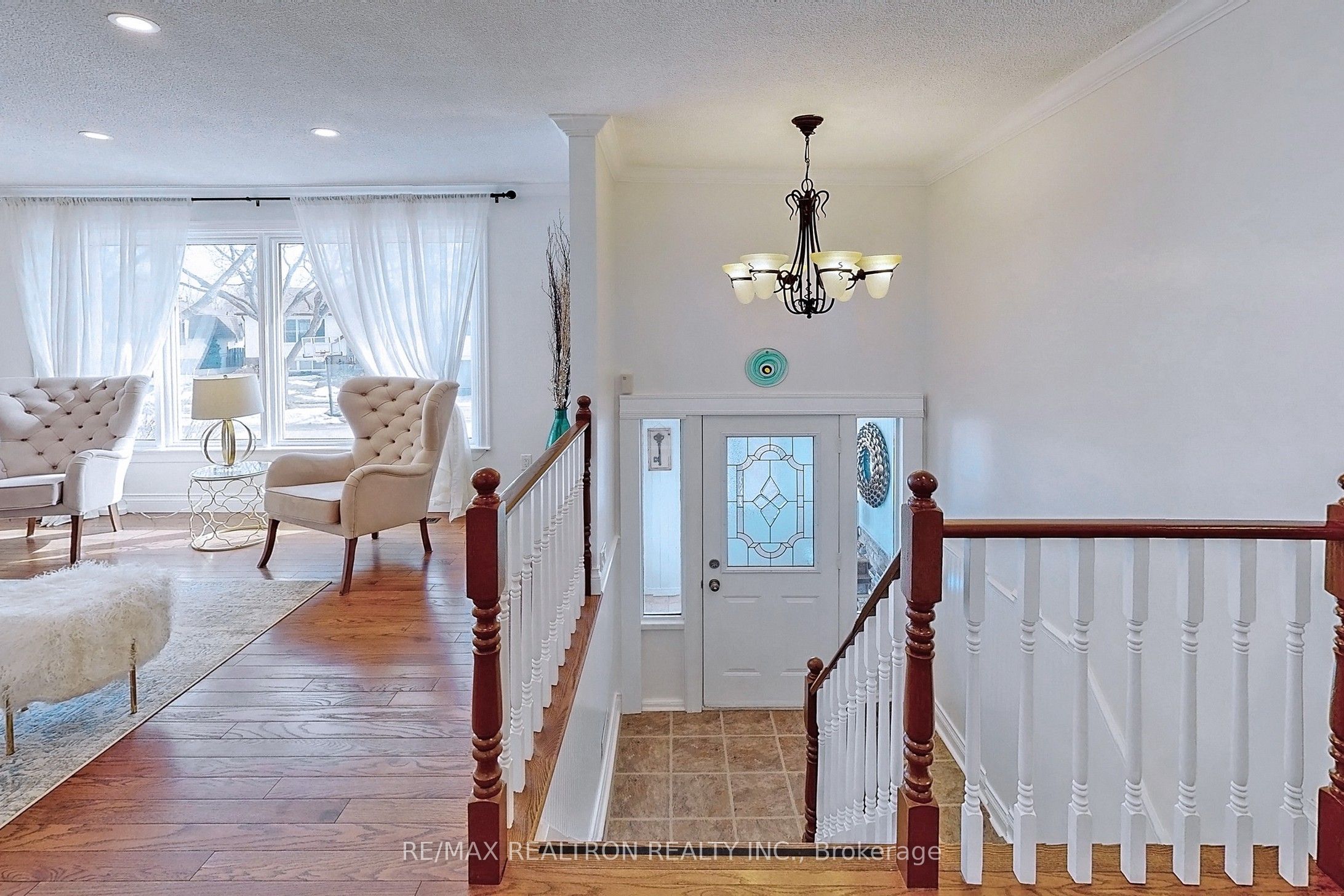 4195 Sutherland Crescent