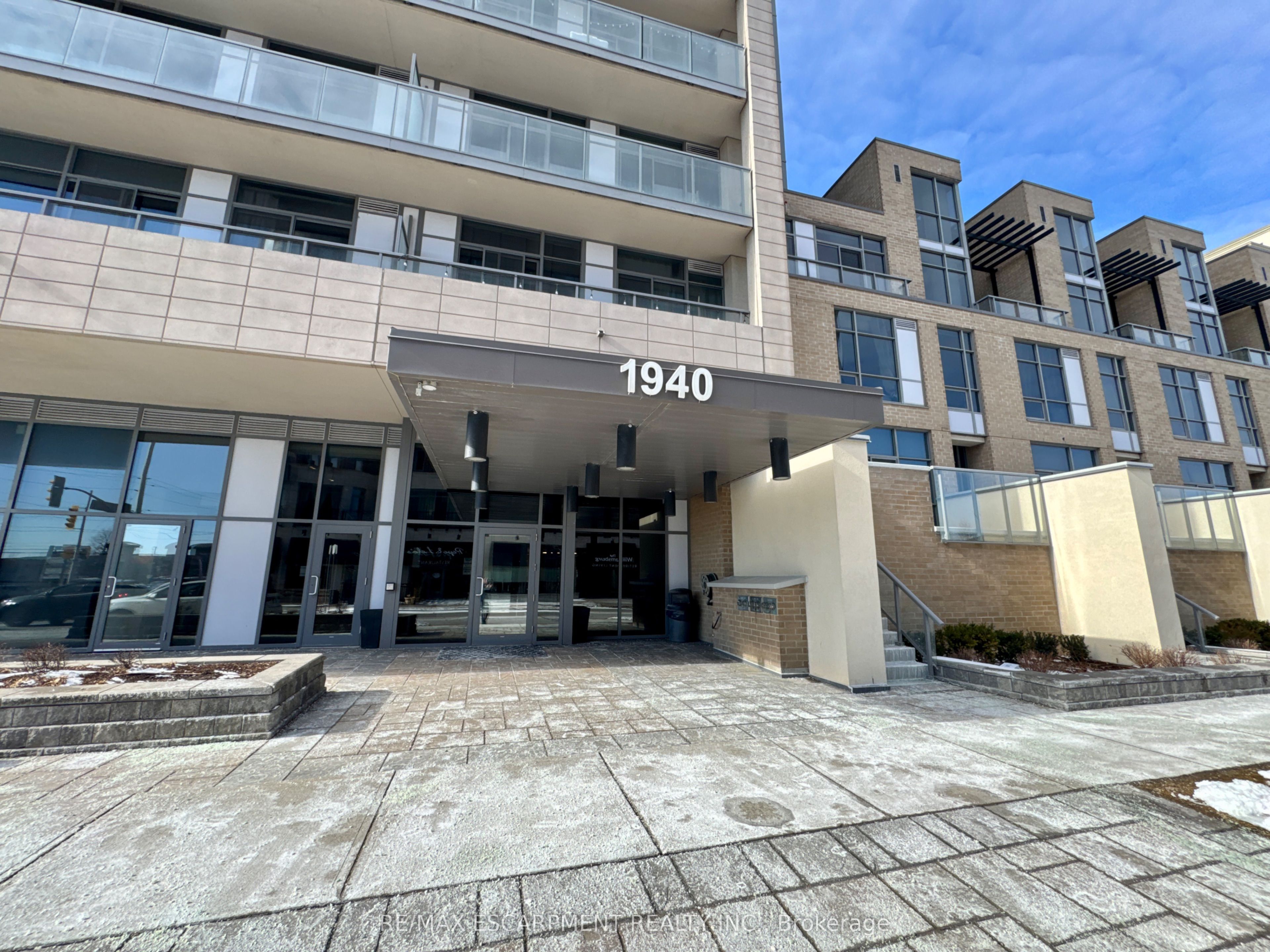 1940 Ironstone Drive 809