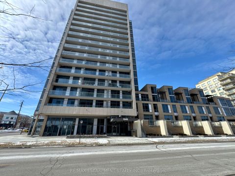 1940 Ironstone Drive 809 Burlington ON L7L 0E4