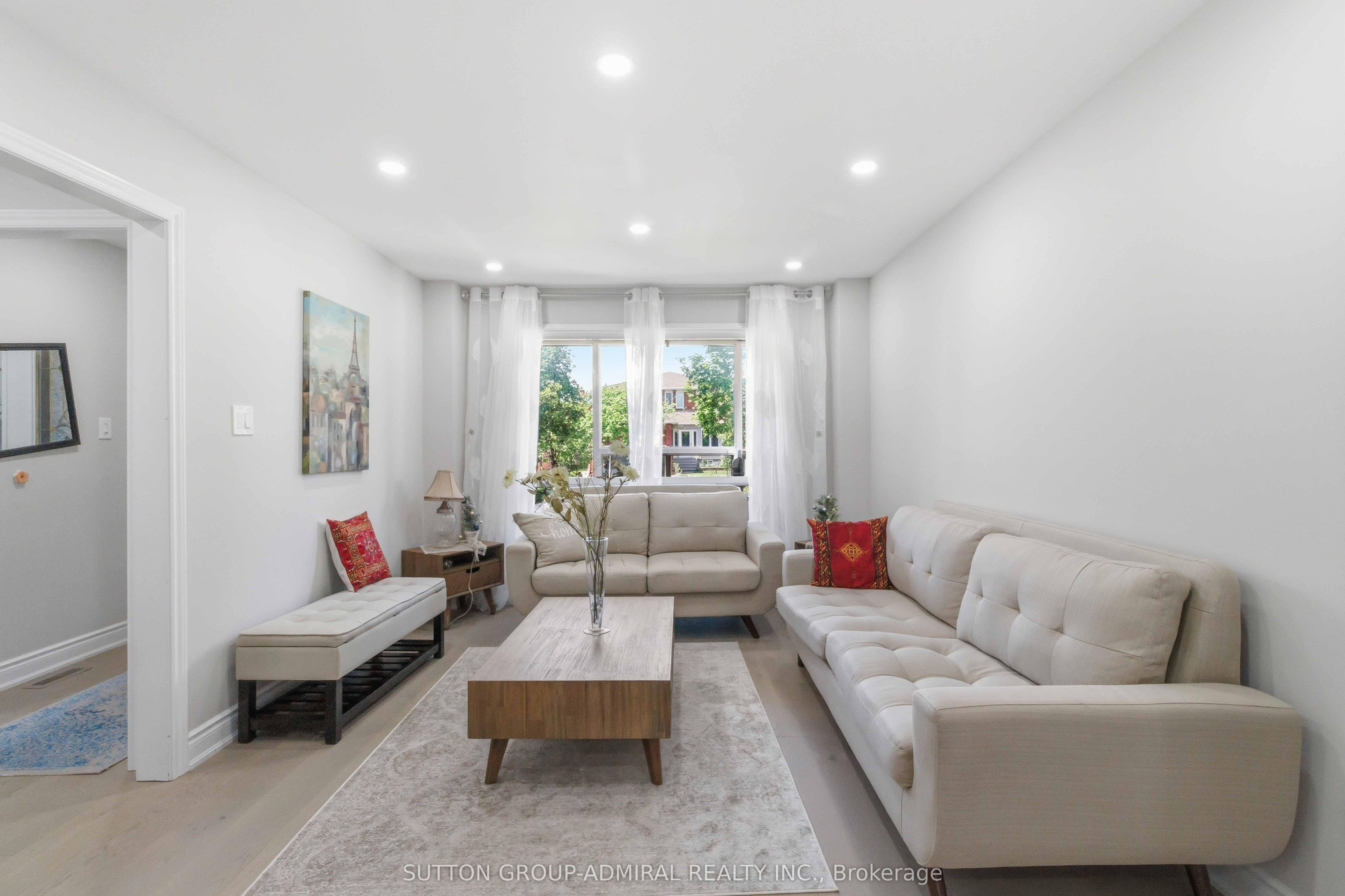 87 Marita Place Main & Upper Flr