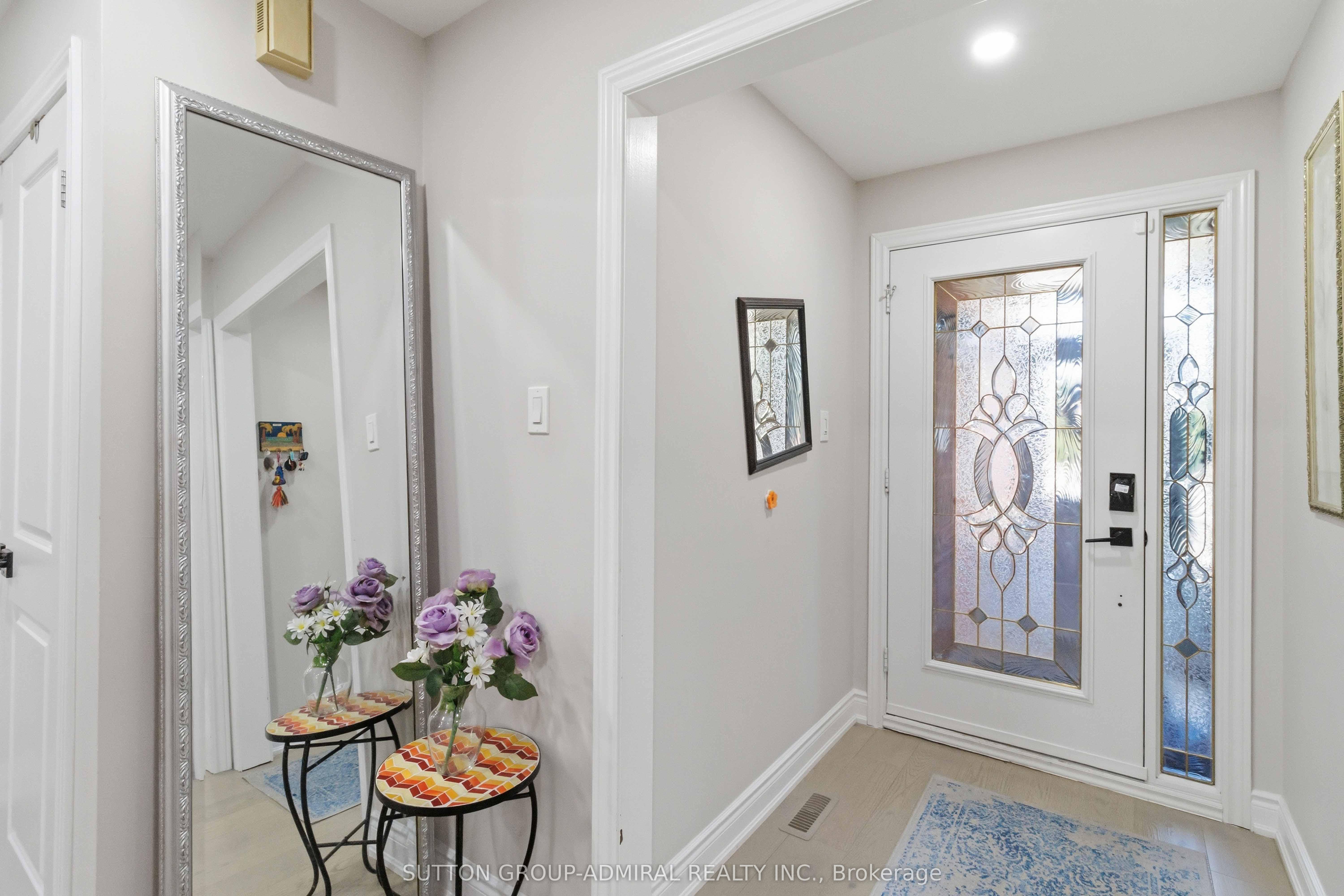87 Marita Place Main & Upper Flr