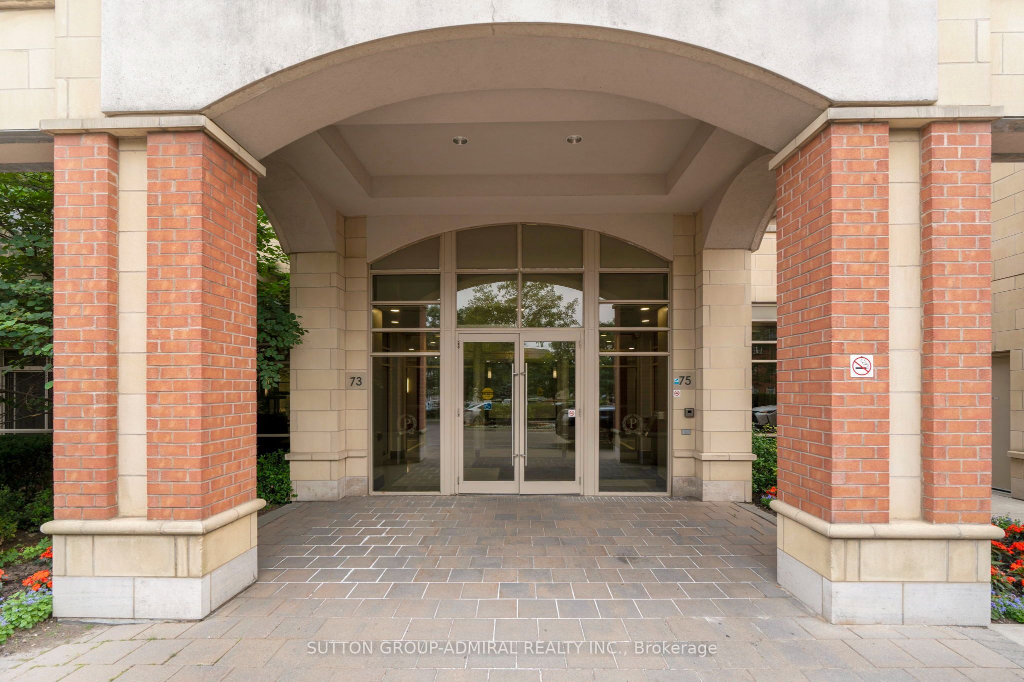 73 King William Crescent 307