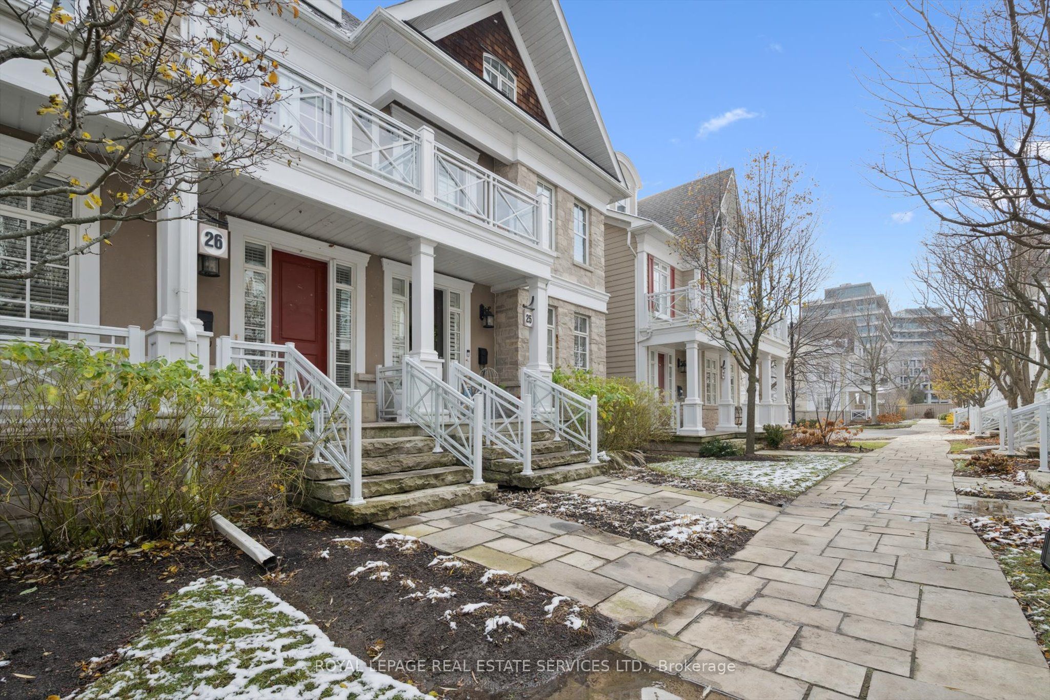 2369 Ontario Street 26