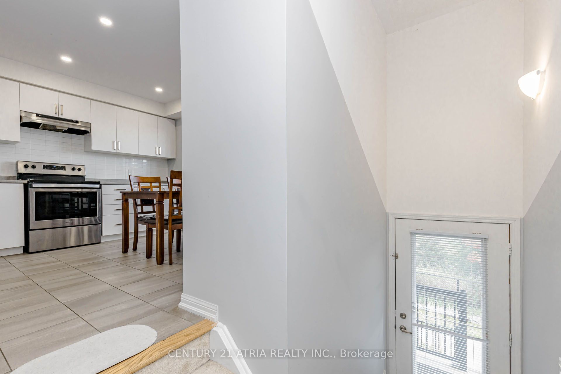 1 Beckenrose Court 72