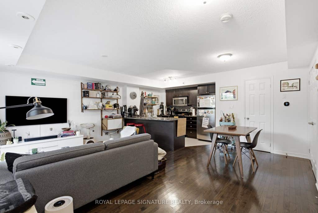 Photo of 5 Elsie Lane #TH135, Toronto, ON M6P 3N3 (MLS # W13533162)