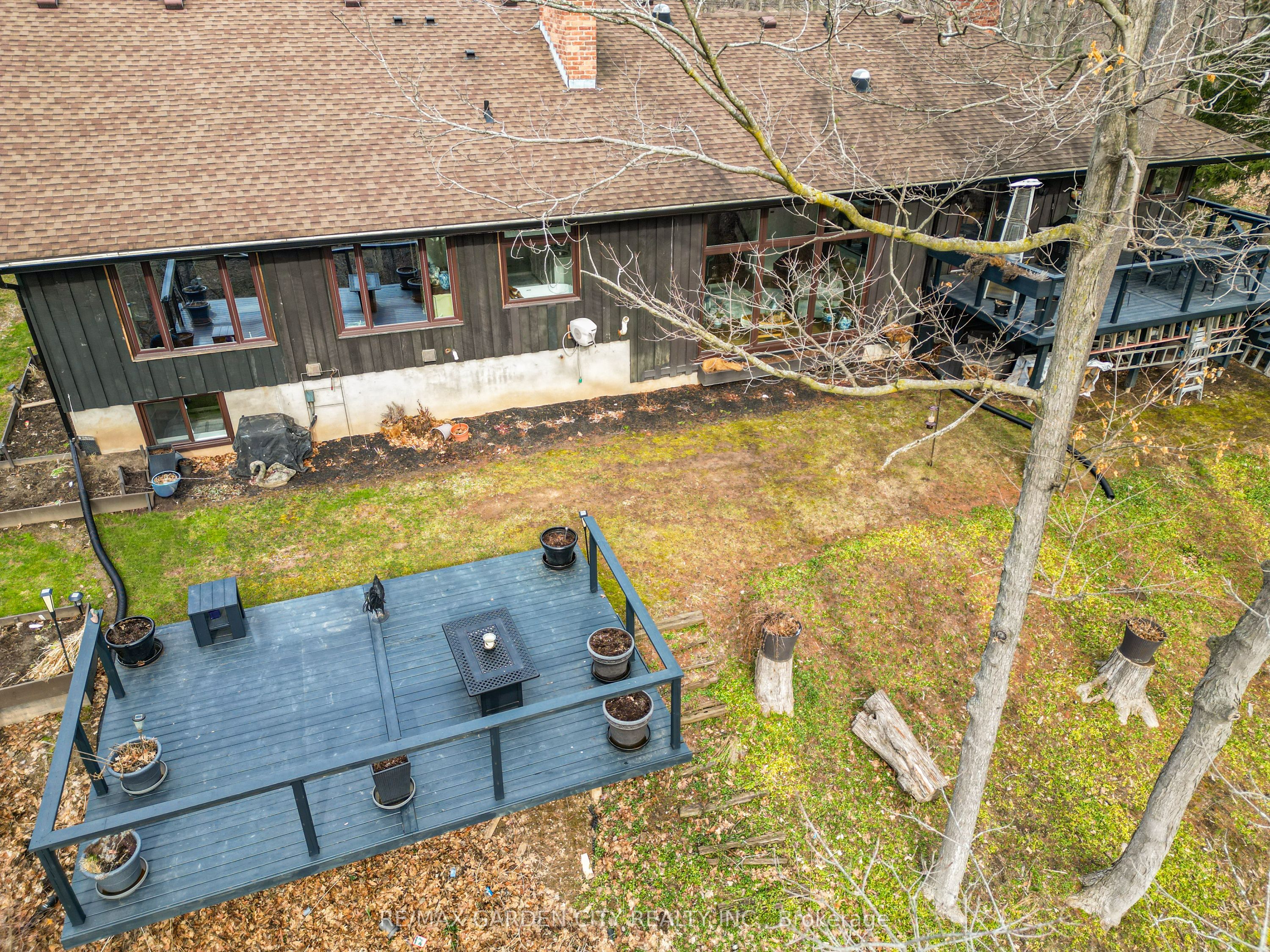 51 Park Road S