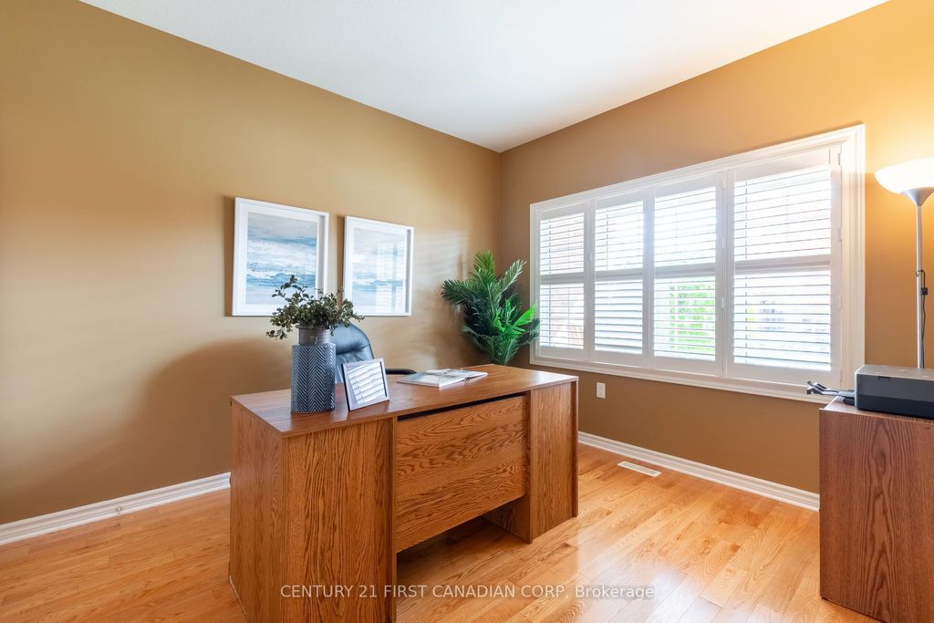Photo of 2495 MARLENE STEWART Street, London South, ON N6K 5R3 (MLS # X13077964)