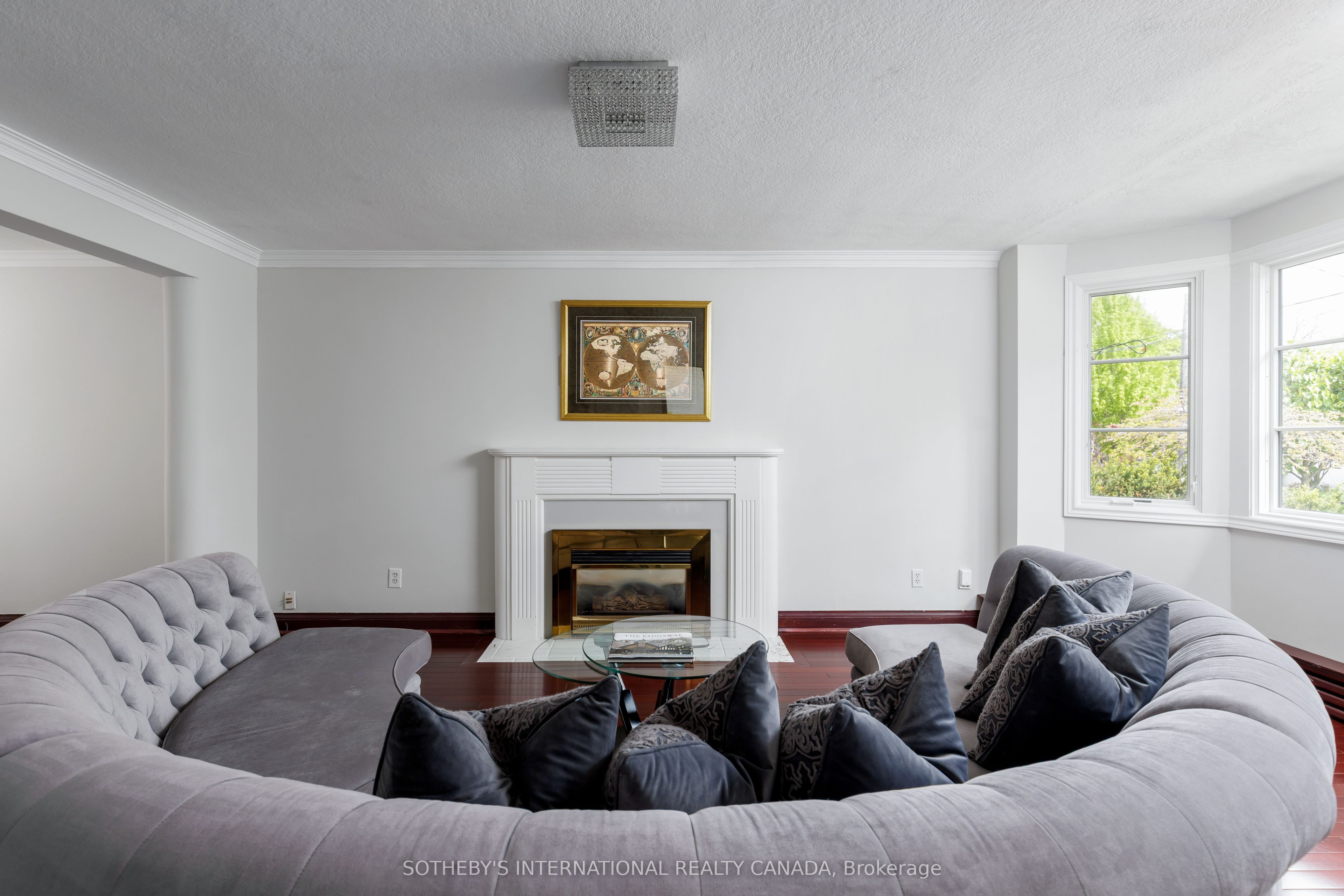 90 Kingsway Crescent